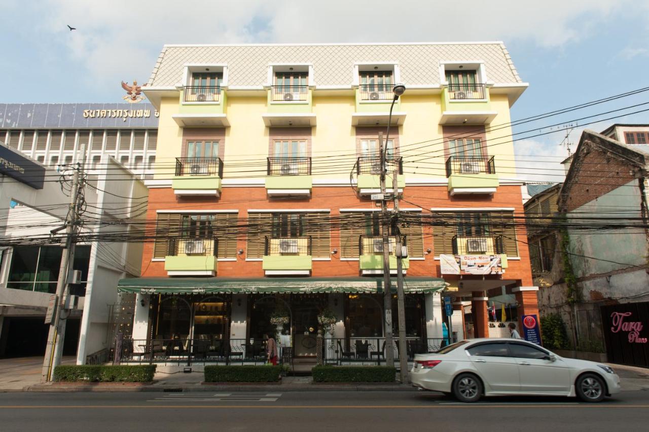 Tara Place Hotel Бангкок Экстерьер фото