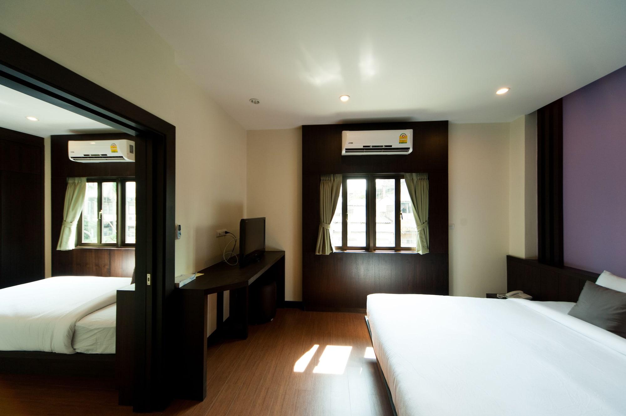 Tara Place Hotel Бангкок Экстерьер фото