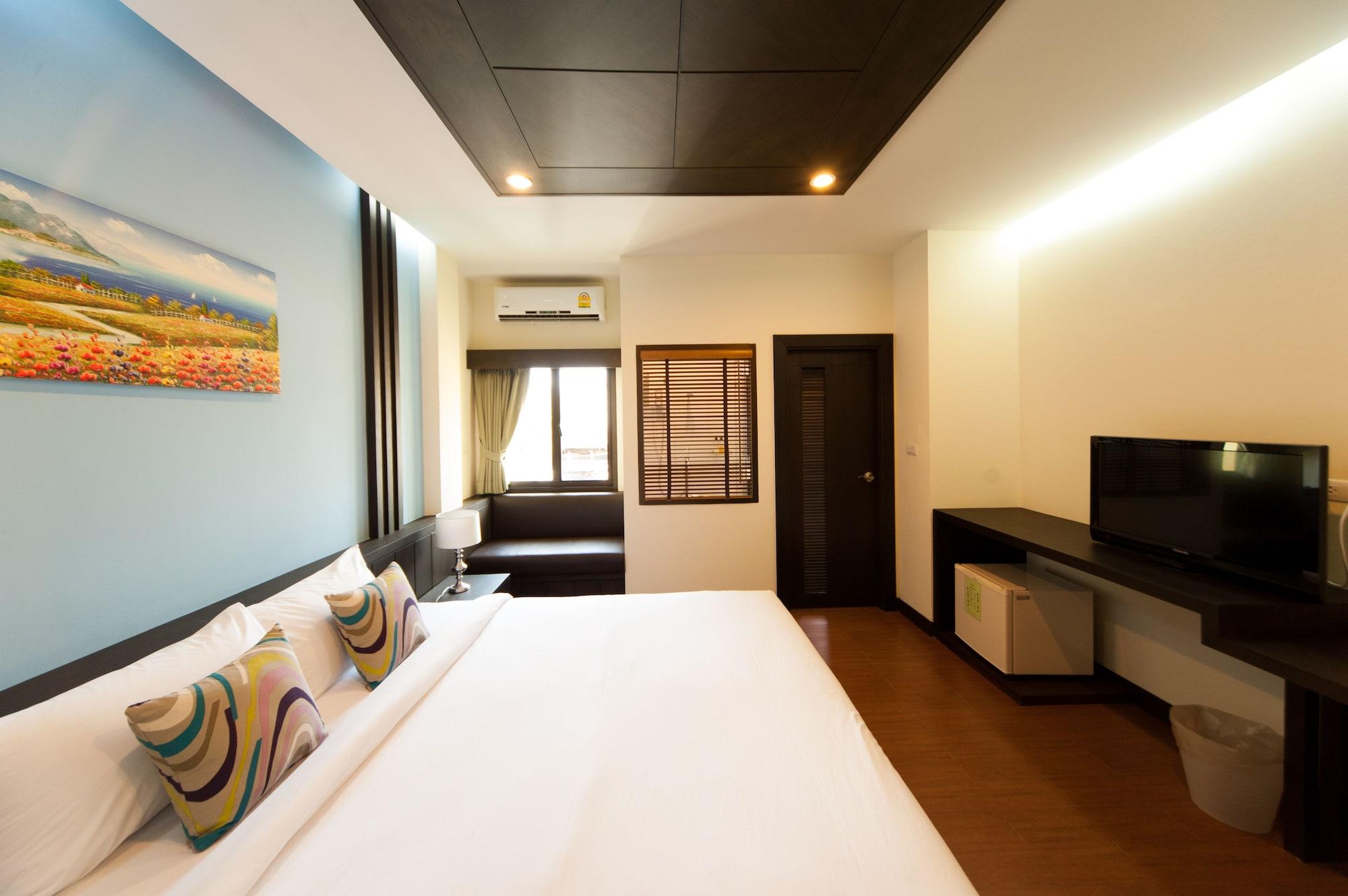 Tara Place Hotel Бангкок Экстерьер фото