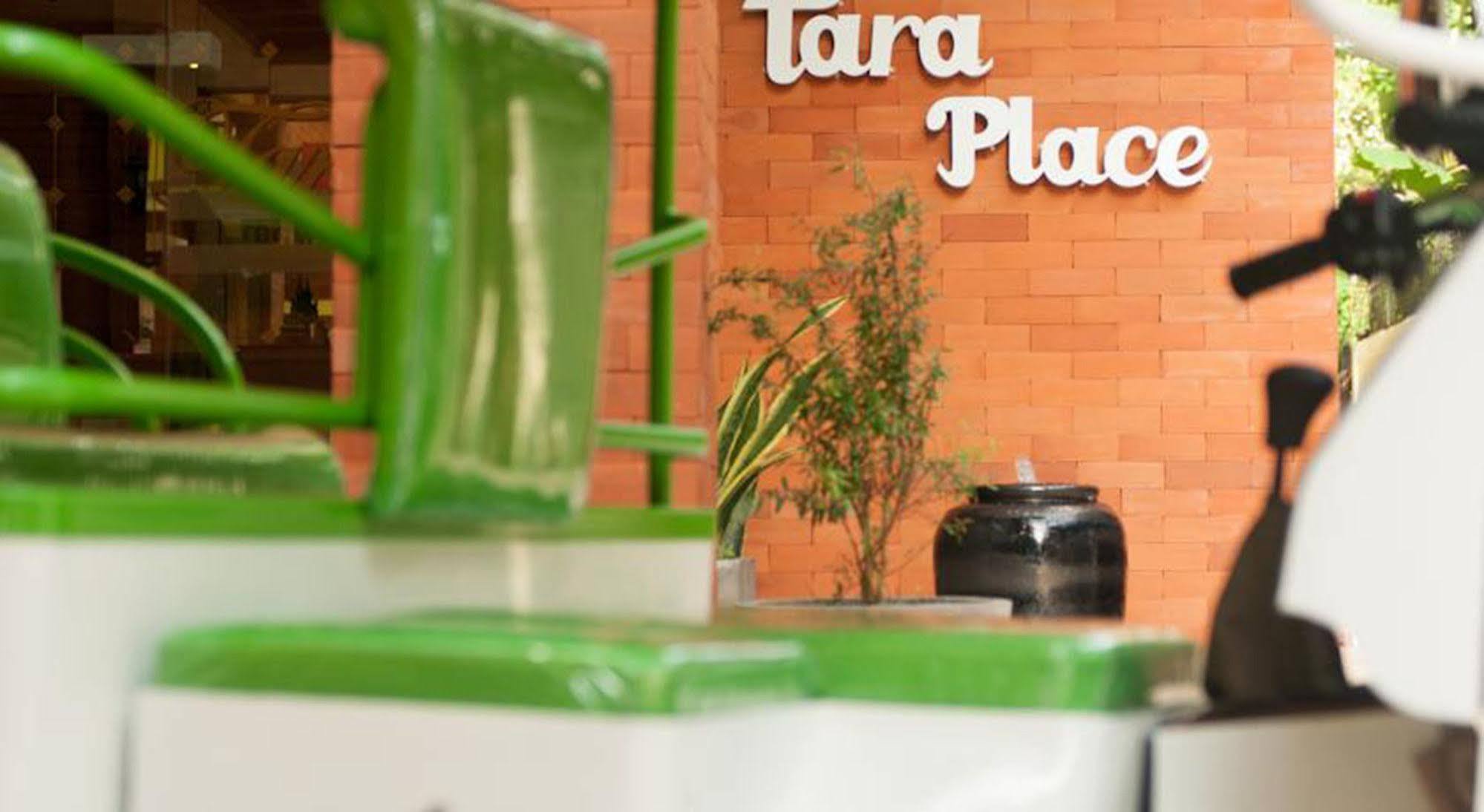 Tara Place Hotel Бангкок Экстерьер фото