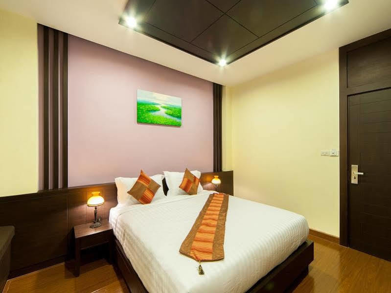 Tara Place Hotel Бангкок Экстерьер фото