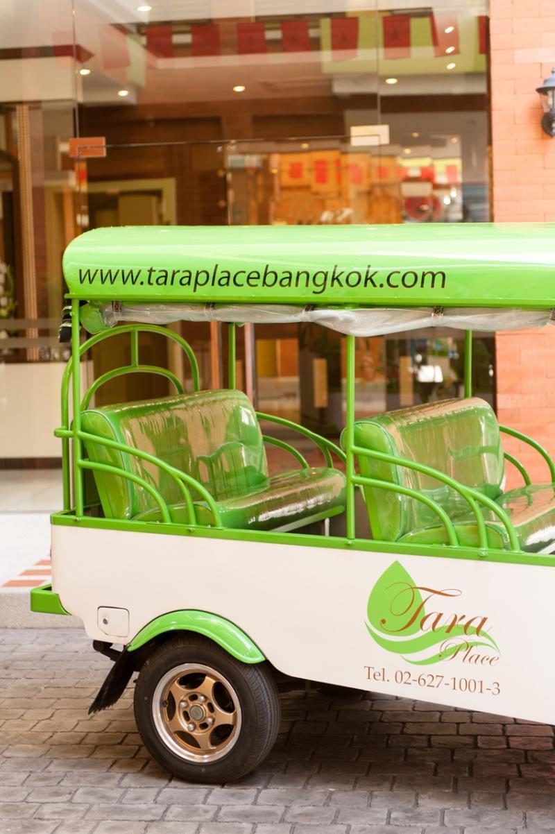 Tara Place Hotel Бангкок Экстерьер фото